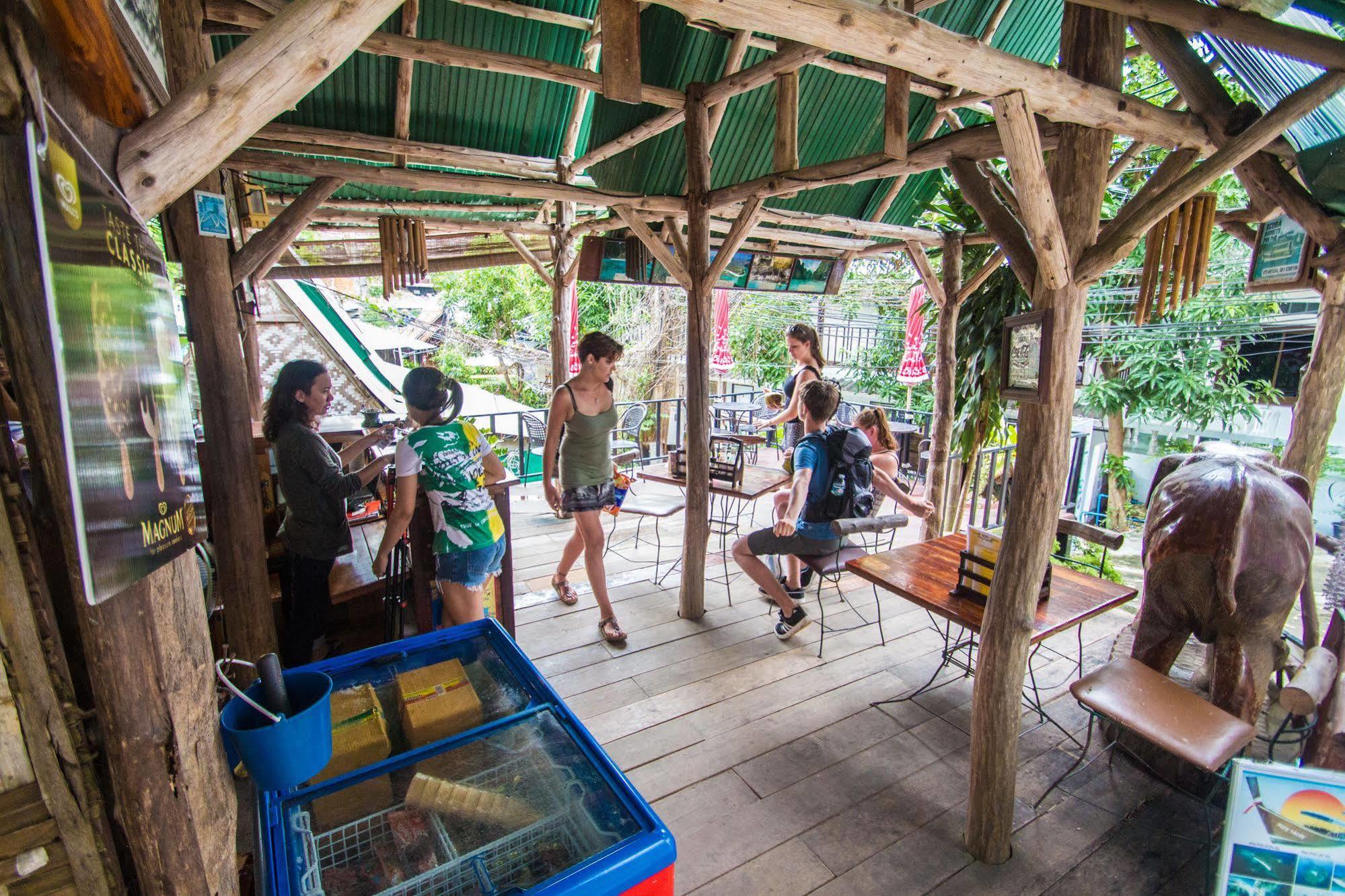 Tropical Garden Bungalow Phi Phi Don Exterior photo