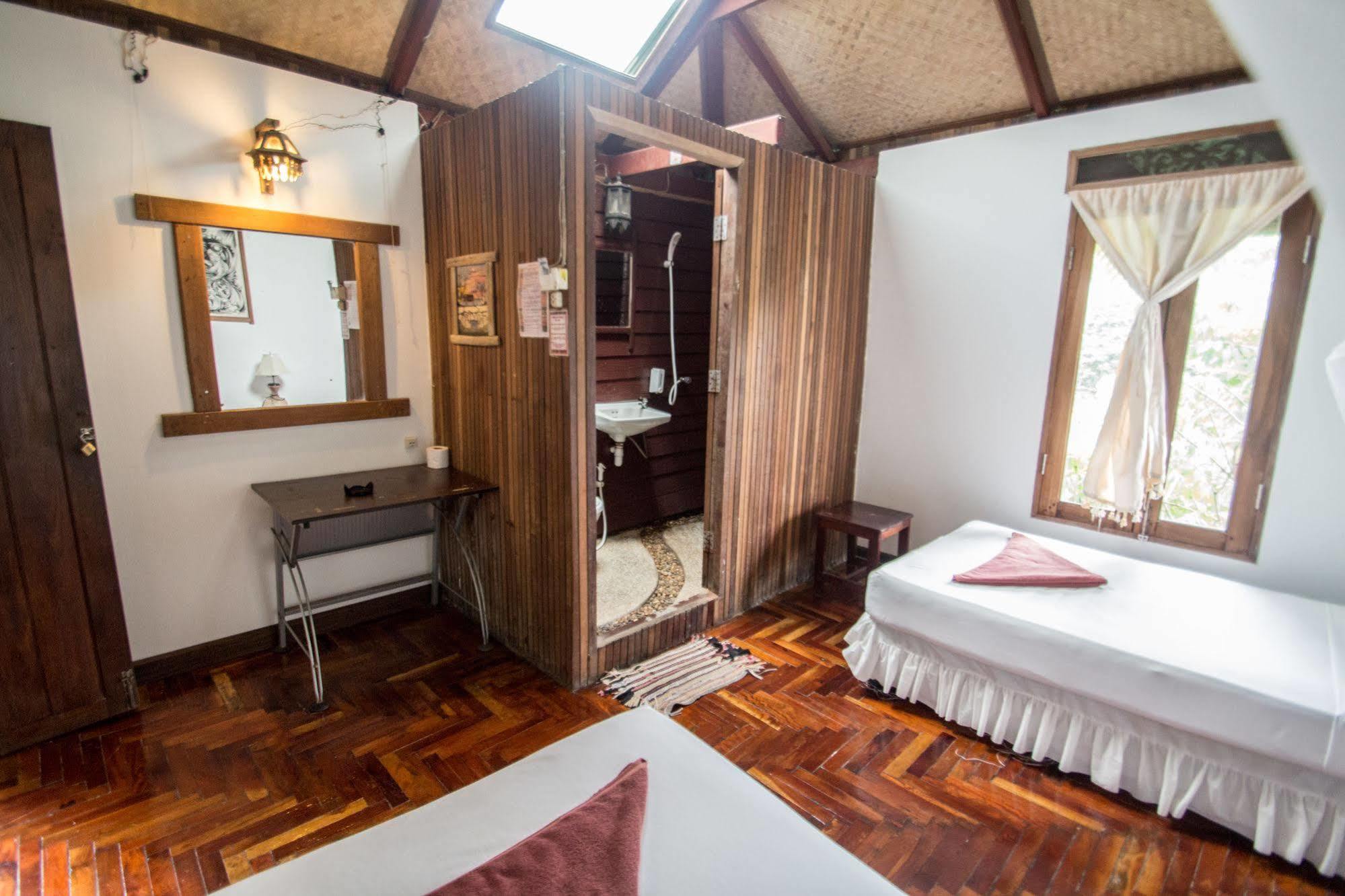 Tropical Garden Bungalow Phi Phi Don Exterior photo