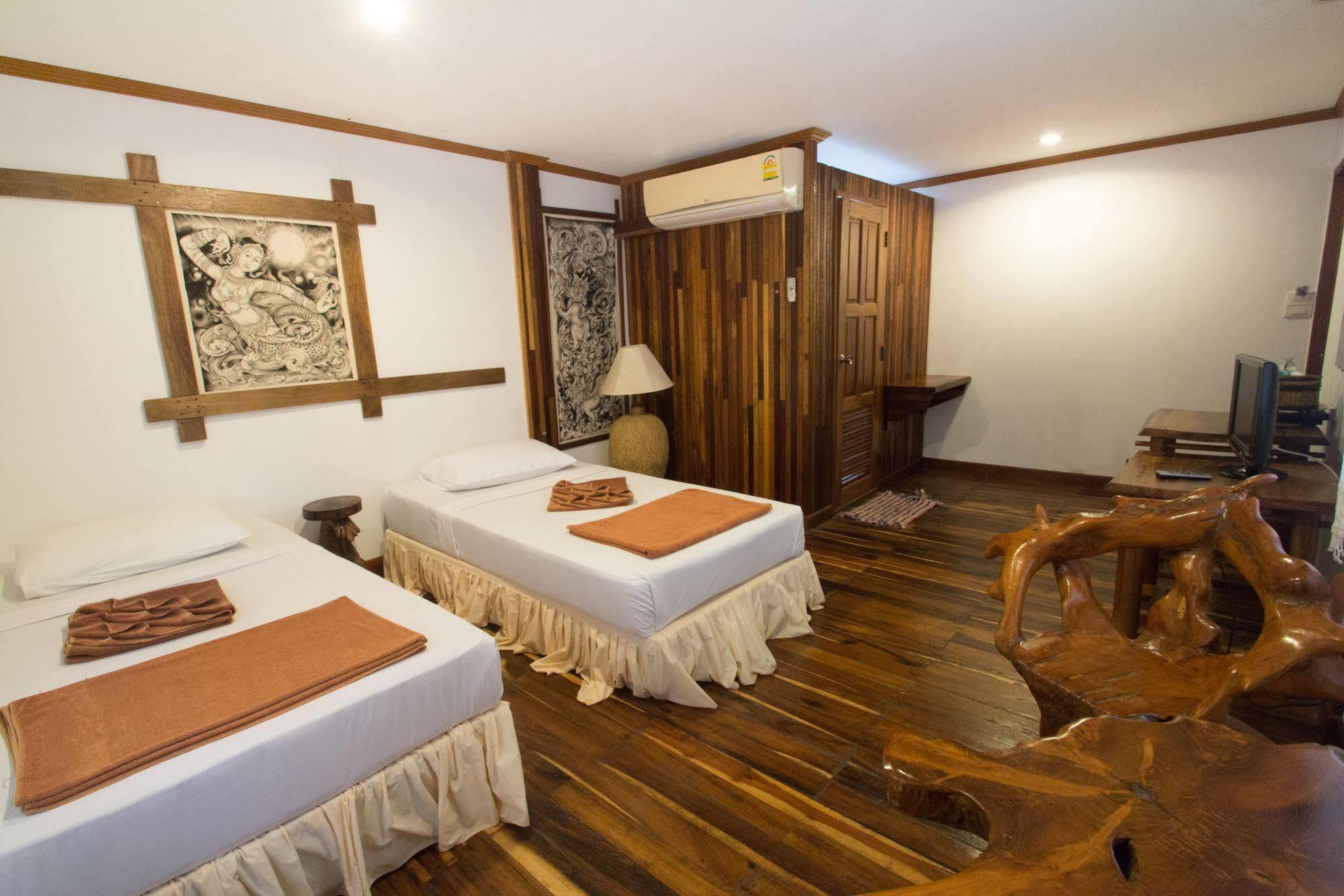 Tropical Garden Bungalow Phi Phi Don Exterior photo